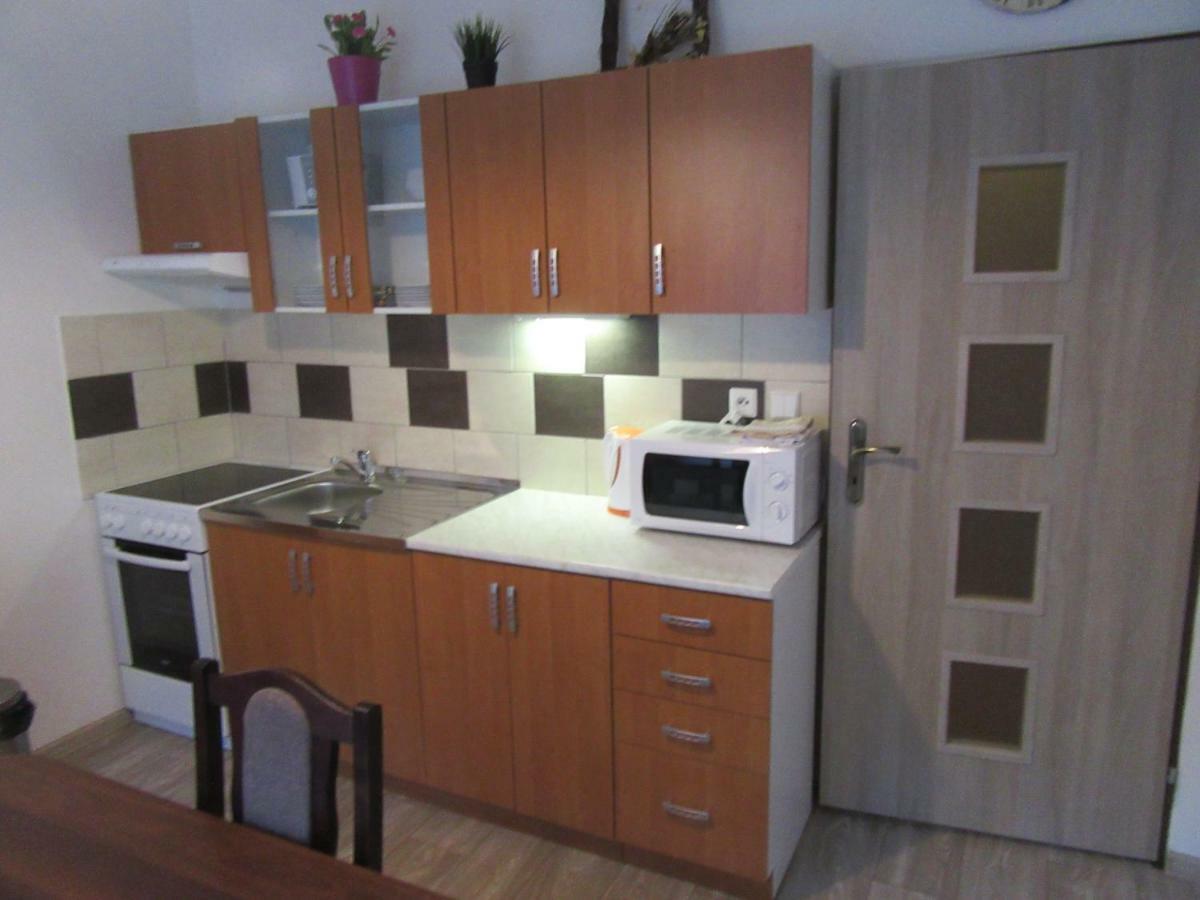 Julie 1 Appartement Svoboda nad Úpou Buitenkant foto