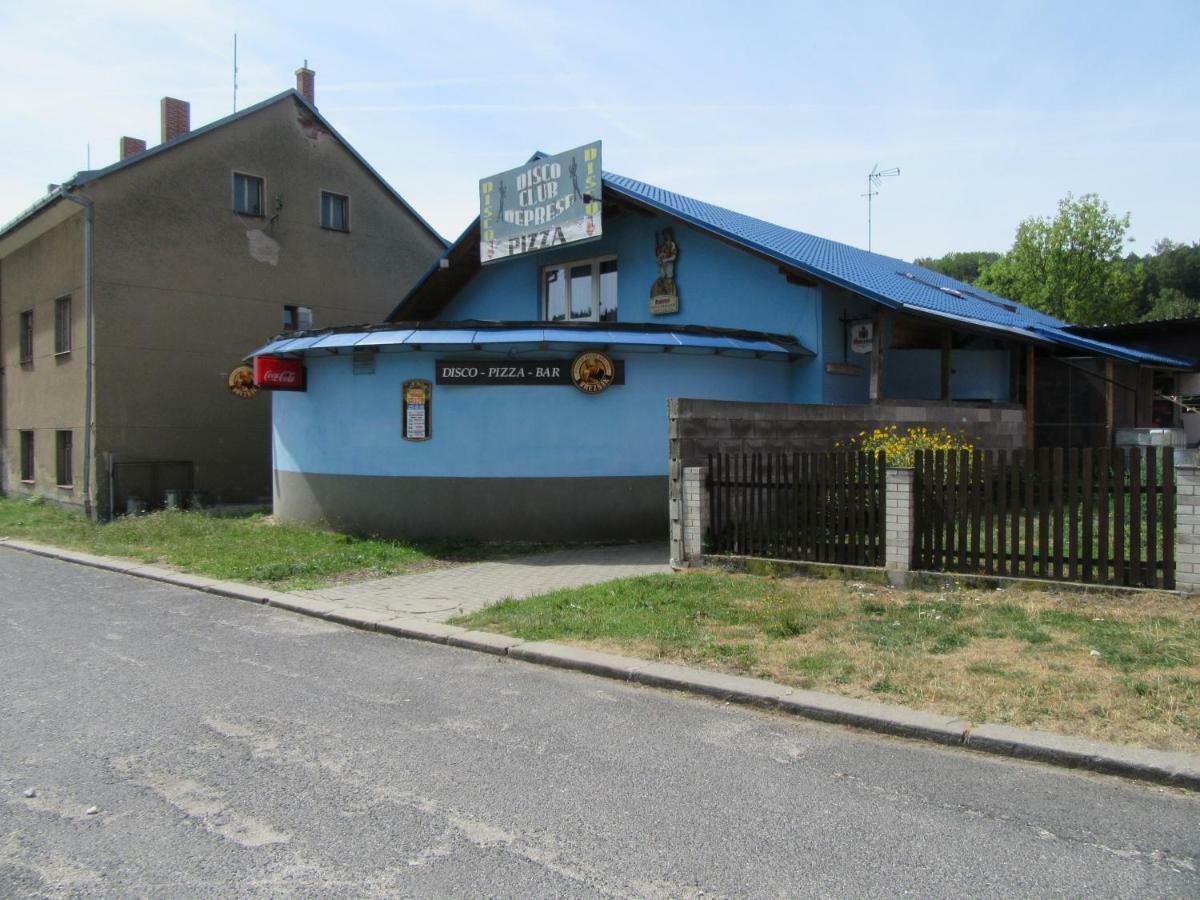 Julie 1 Appartement Svoboda nad Úpou Buitenkant foto